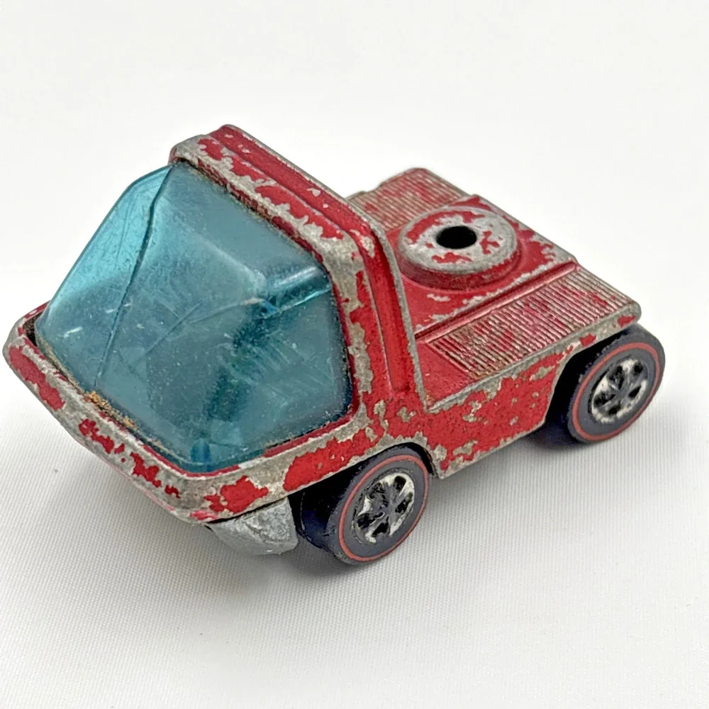 Hot Wheels Redline The Heavyweights RED FIRE TRUCK ENGINE 1969
